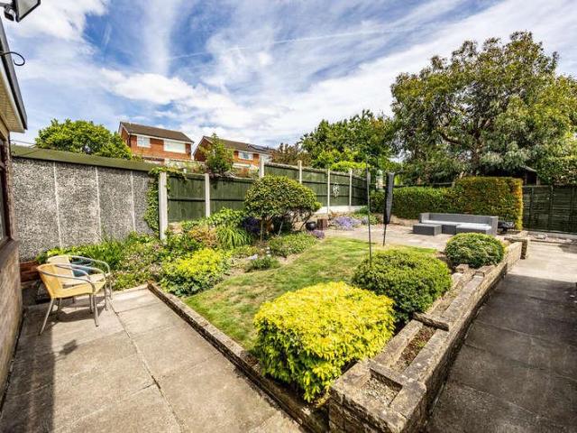 House for sale in Mirfield, West Yorkshire