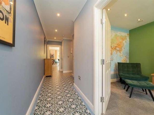House for sale in Georgia, Greater Manchester
