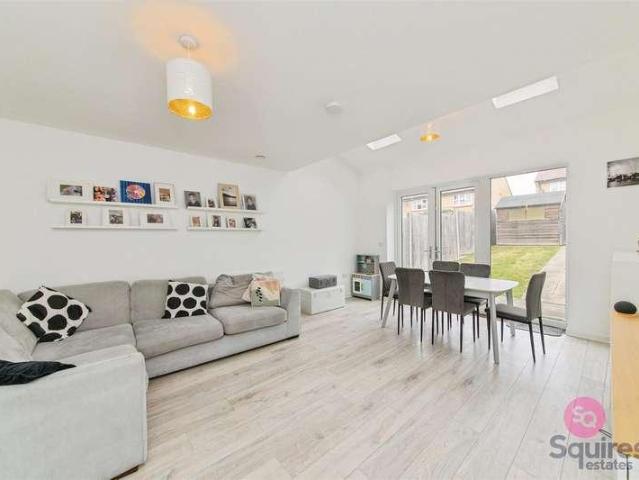 House for sale in Mill Hill, Greater London