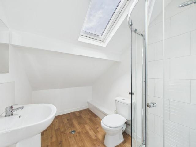 House for sale in Baildon, West Yorkshire