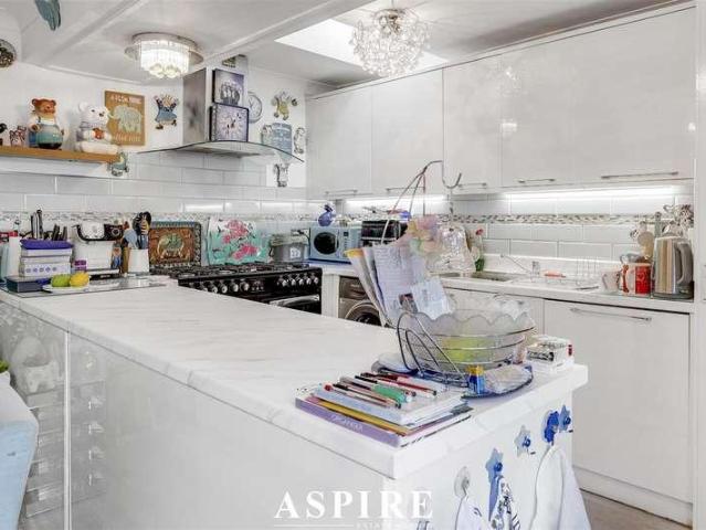 House for sale in Vange, Essex