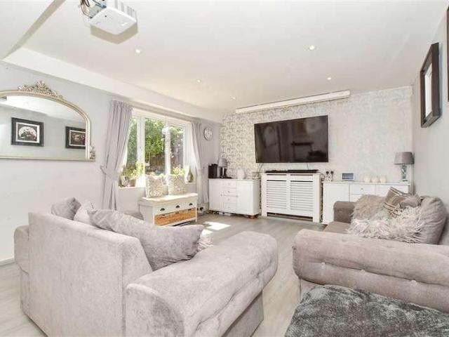 House for sale in Bowers Gifford, Essex