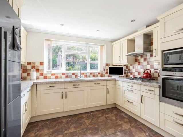 House for sale in Binscombe, Fole