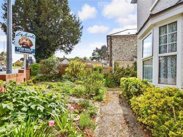 House for sale in Ash, Kent