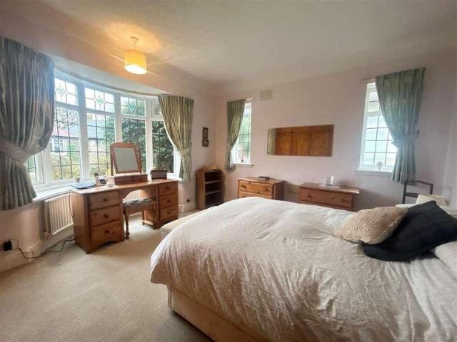 House for sale in Heald Green, Greater Manchester