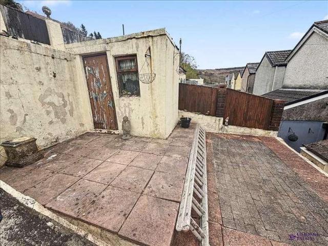 House for sale in Llwynypia, Wales