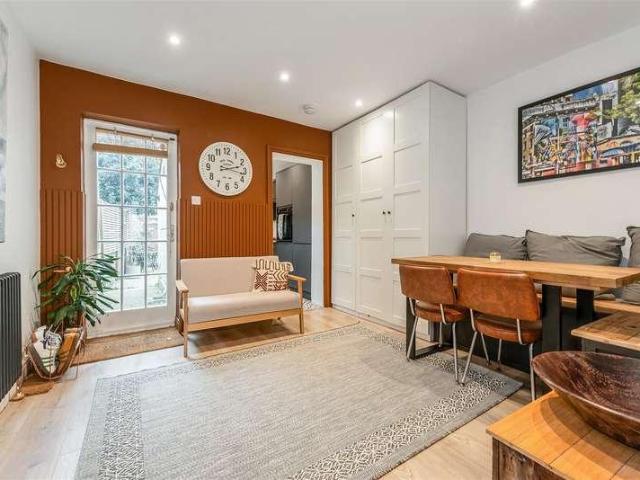 House for sale in Chichester, Littlecote