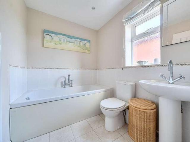 House for sale in Barton Stacey, Hampshire