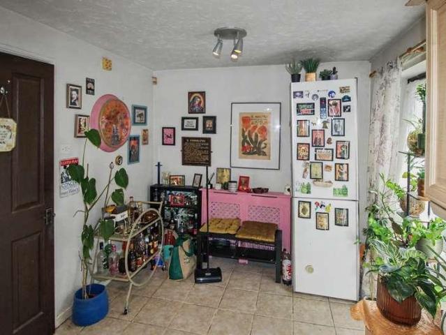 House for sale in Robin Hood, West Yorkshire