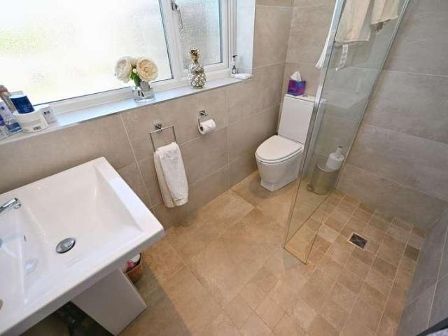 House for sale in Cudworth, South Yorkshire