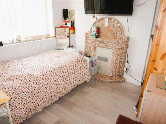 House for sale in Llannon, Cefneithin