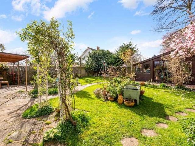 House for sale in West Ewell, Ewell