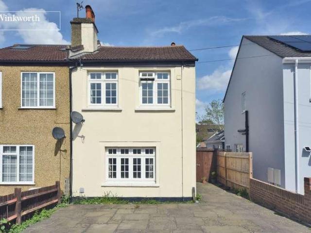 House for sale in Worcester Park, Greater London