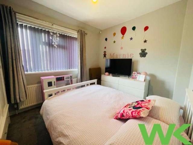 House for sale in Balls Hill, Hill Top