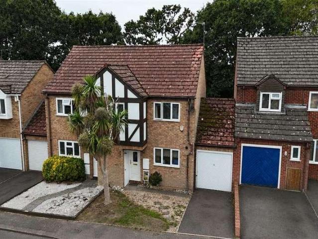House for sale in Creekmoor, Poole