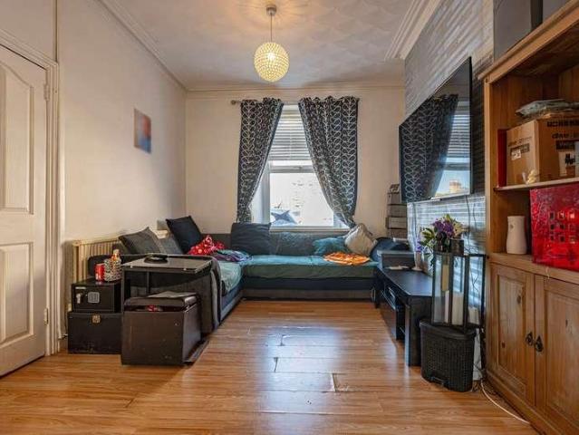 House for sale in Allt-yr-yn, Wales