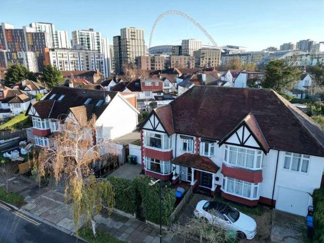 House for sale in Greater London