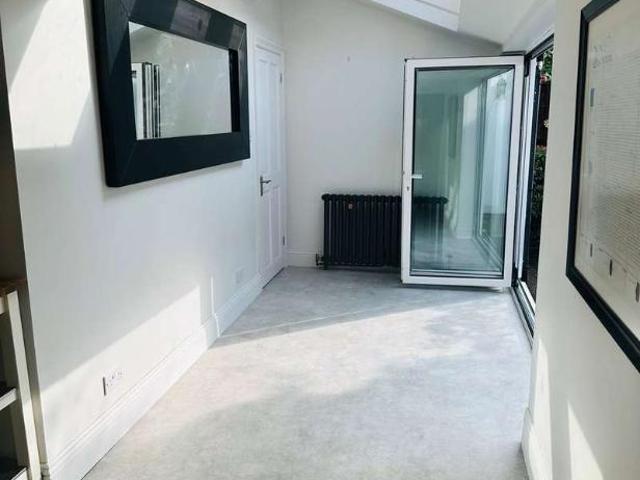 House for sale in New Bilton, Warwickshire
