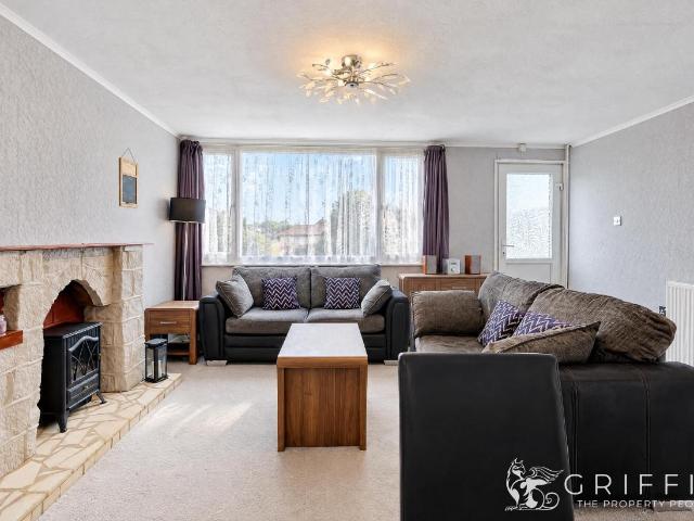 House for sale in Bowers Gifford, Basildon