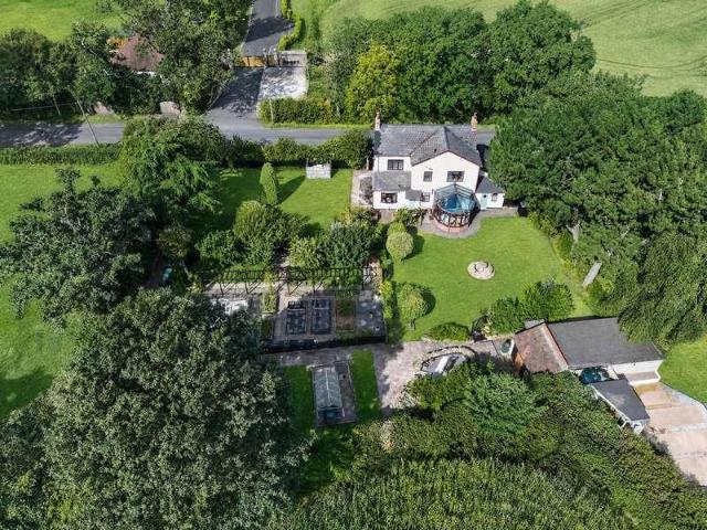 House for sale in West Midlands