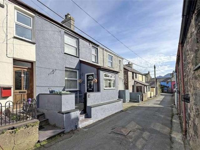 House for sale in Bethesda, Rachub