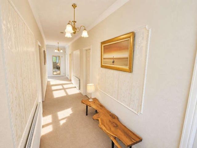 House for sale in Edenthorpe, South Yorkshire