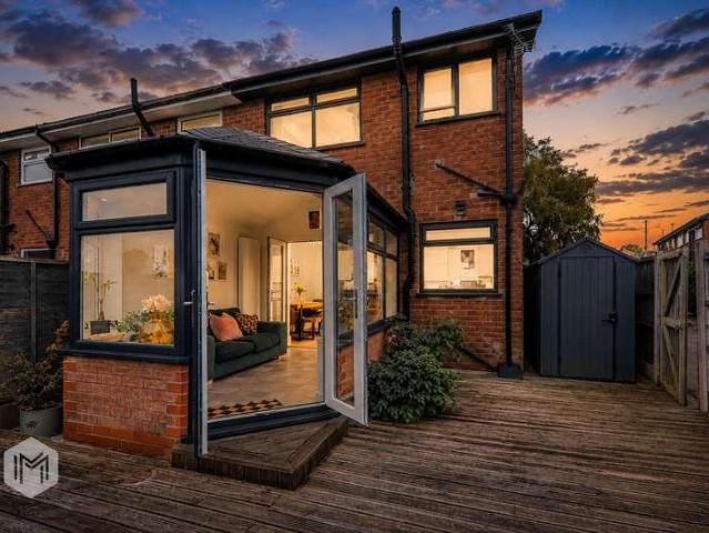 House for sale in Bradshaw, Lee Bank