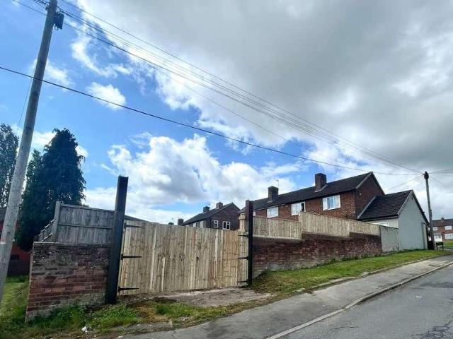 House for sale in Woodsetton, Coseley