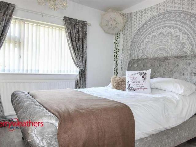 House for sale in Clifton, South Yorkshire