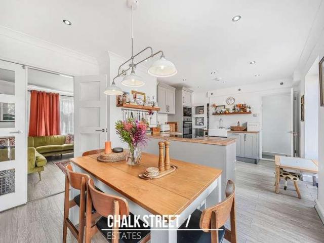 House for sale in Hornchurch, Greater London