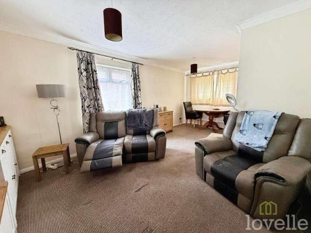 House for sale in Birchwood, Brayford