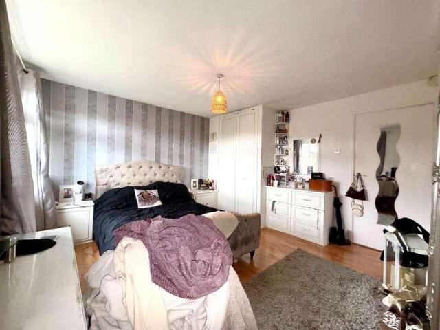 House for sale in South Benfleet, Essex