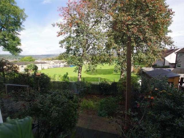 House for sale in Greengates, West Yorkshire