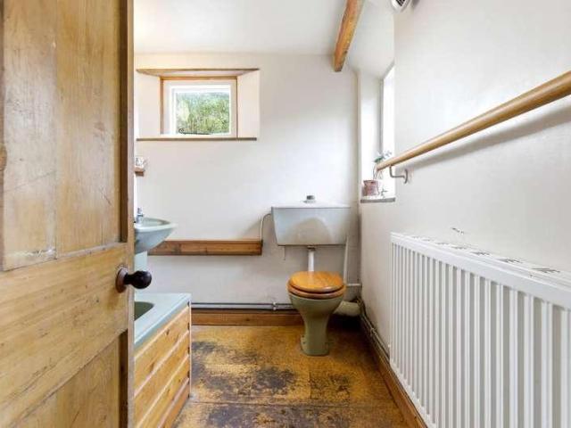 House for sale in Forthampton, Worcestershire