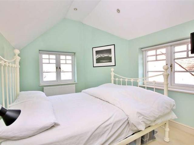 House for sale in Westfield, Woking