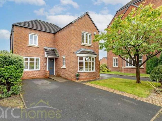 House for sale in Howe Bridge, Wigan