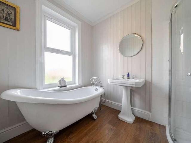 House for sale in Grantham, Barholm