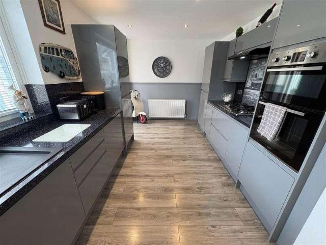House for sale in Queensbury, West Yorkshire