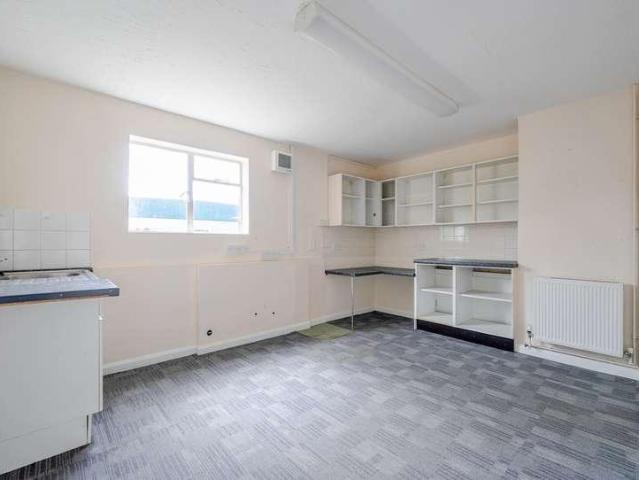 House for sale in Oldland, South Gloucestershire