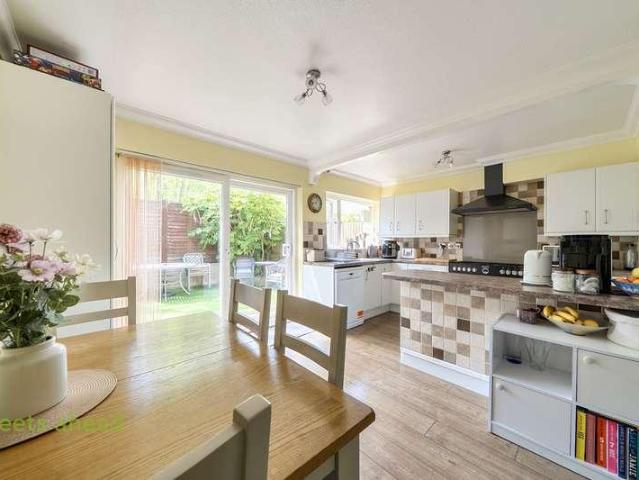 House for sale in Selsdon, Greater London