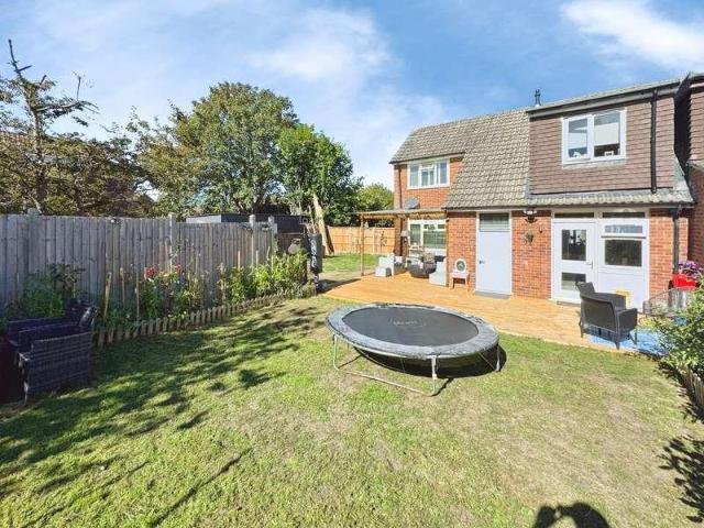 House for sale in Hanworth, Bracknell