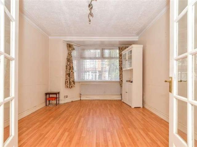 House for sale in Little Ilford, Greater London