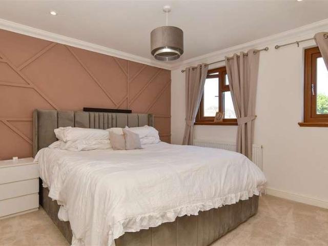 House for sale in Oad Street, Kent