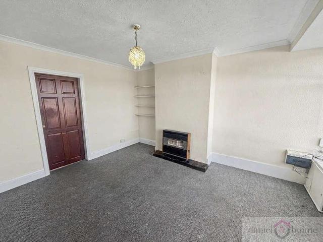 House for sale in Kingsley Moor, Staffordshire