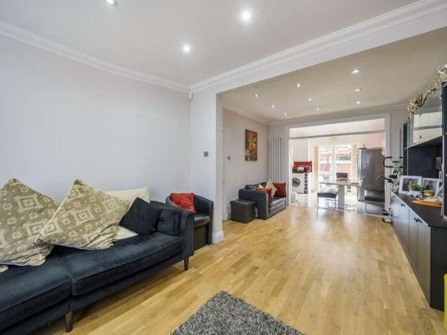 House for sale in Kingsbury, Greater London