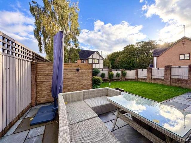 House for sale in Moss Bank, St Helens