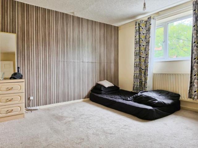 House for sale in Hathershaw, Pendock