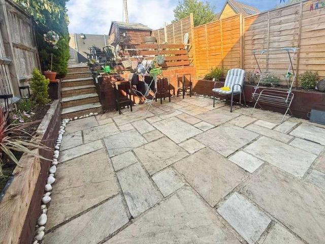 House for sale in Dee Park, Reading