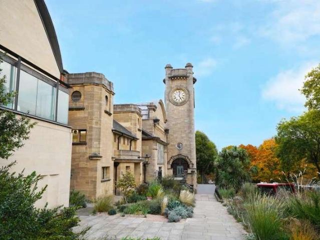 House for sale in London Borough of Lewisham, Bell Green