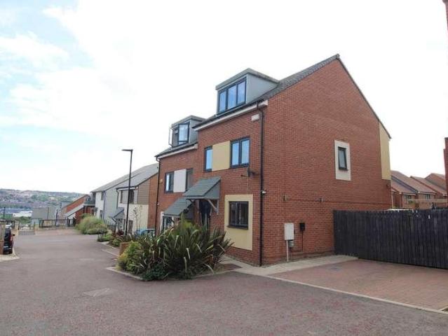 House for sale in Benwell, Tyne And Wear